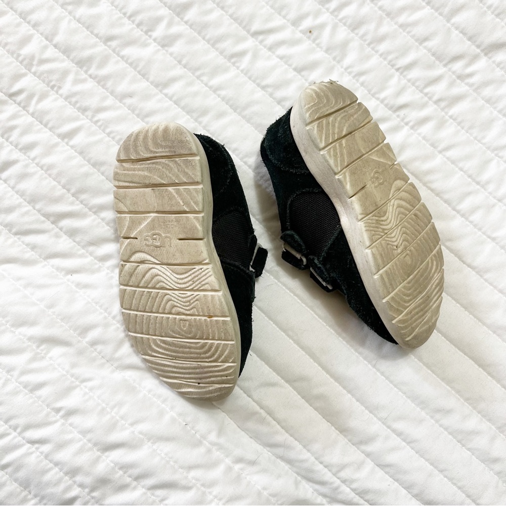 UGG Suede Sneakers Toddler 8 - Picture 3 of 4